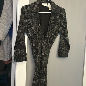 Medium Liz Claiborne black wrap dress